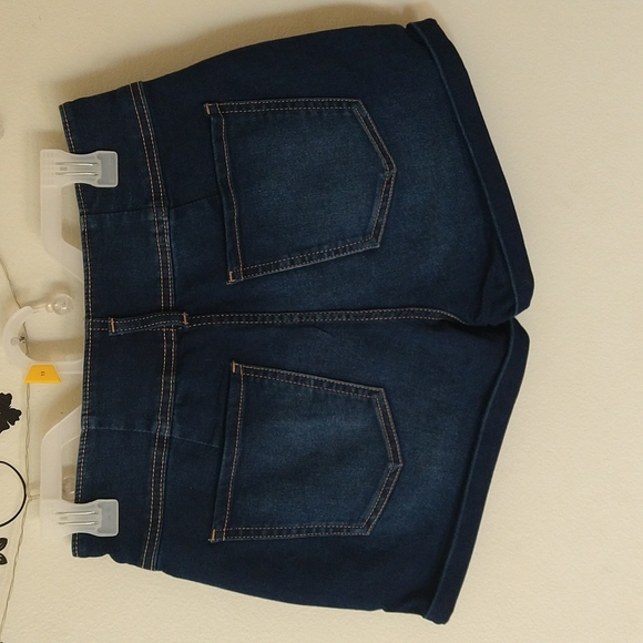 Short jeans - Picture 6 of 10